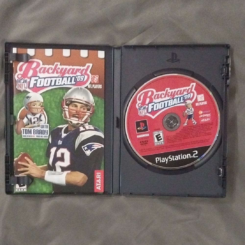 Backyard Football '09 for PlayStation 2 - with TOM BRADY NFL - Picture 3 of 4
